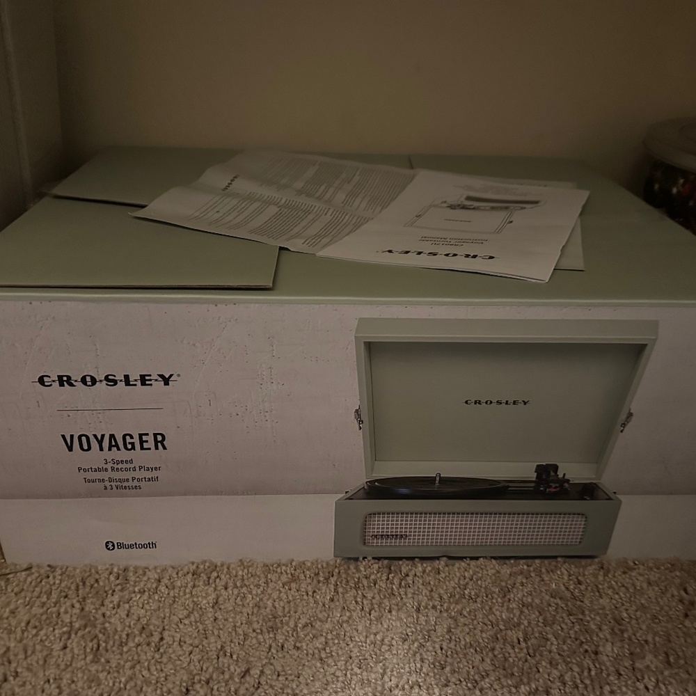 Crosley Voyager Bluetooth Record Player